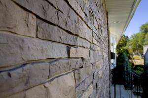 фасадные панели из натурального камня для наружной отделки дома