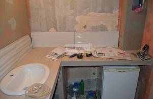 секреты укладки керамической плитки при отделке ванной комнаты