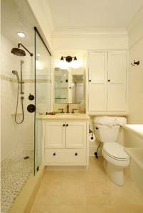дизайн отделки плиткой маленькой ванной комнаты